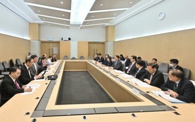 教科人委員會與資助大學校長會面
