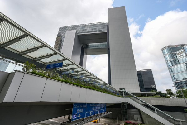 向火災死者家屬發放20萬元慰問金